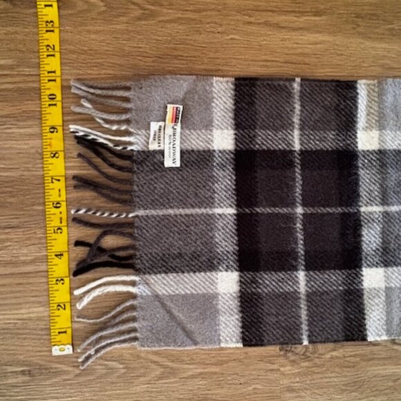Vintage The Broadway Wool Scarf Plaid Tartan Gray Black Western Germany Academia - Picture 6 of 15